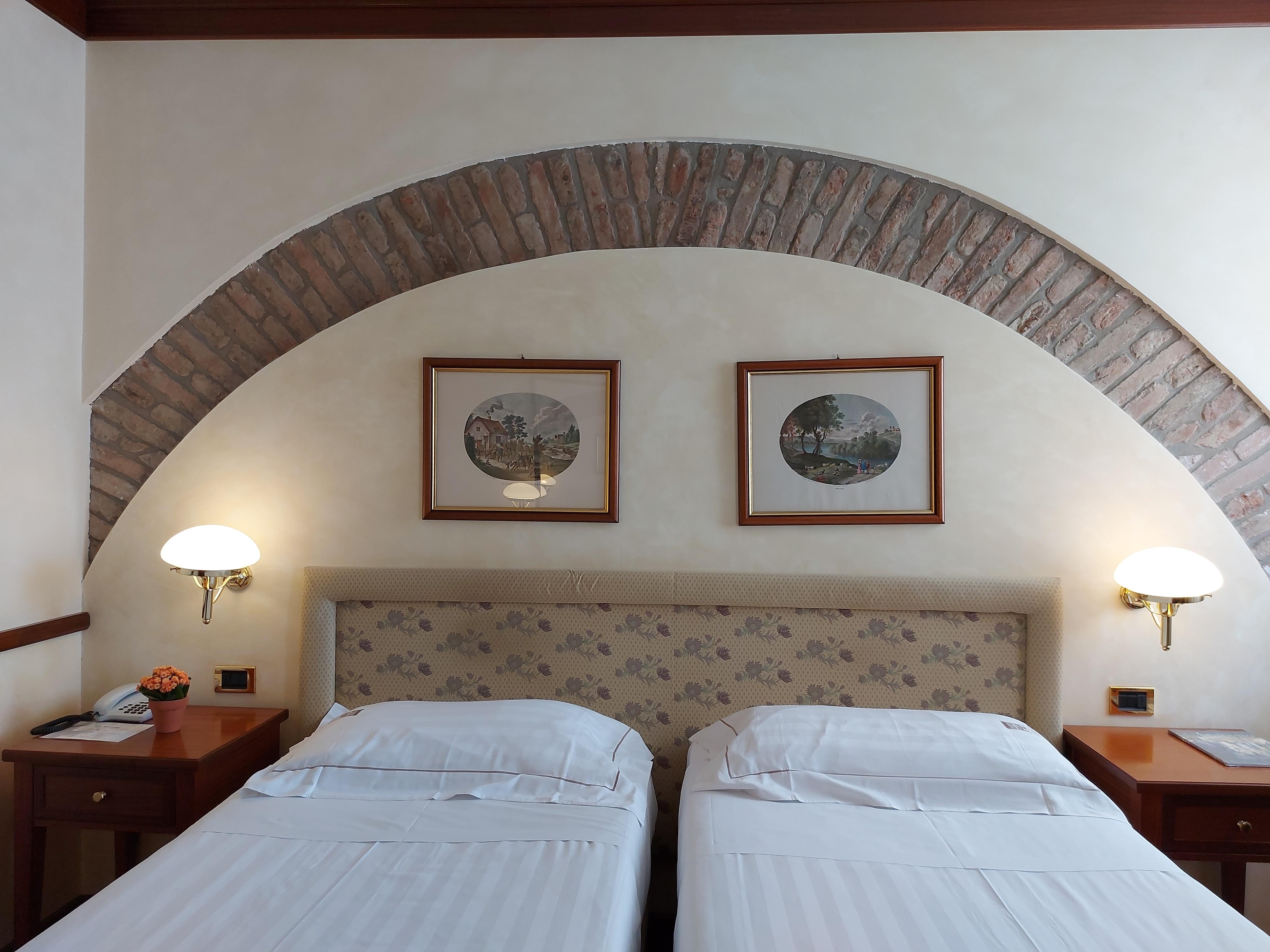 קורג'ו Phi Hotel Dei Medaglioni מראה חיצוני תמונה