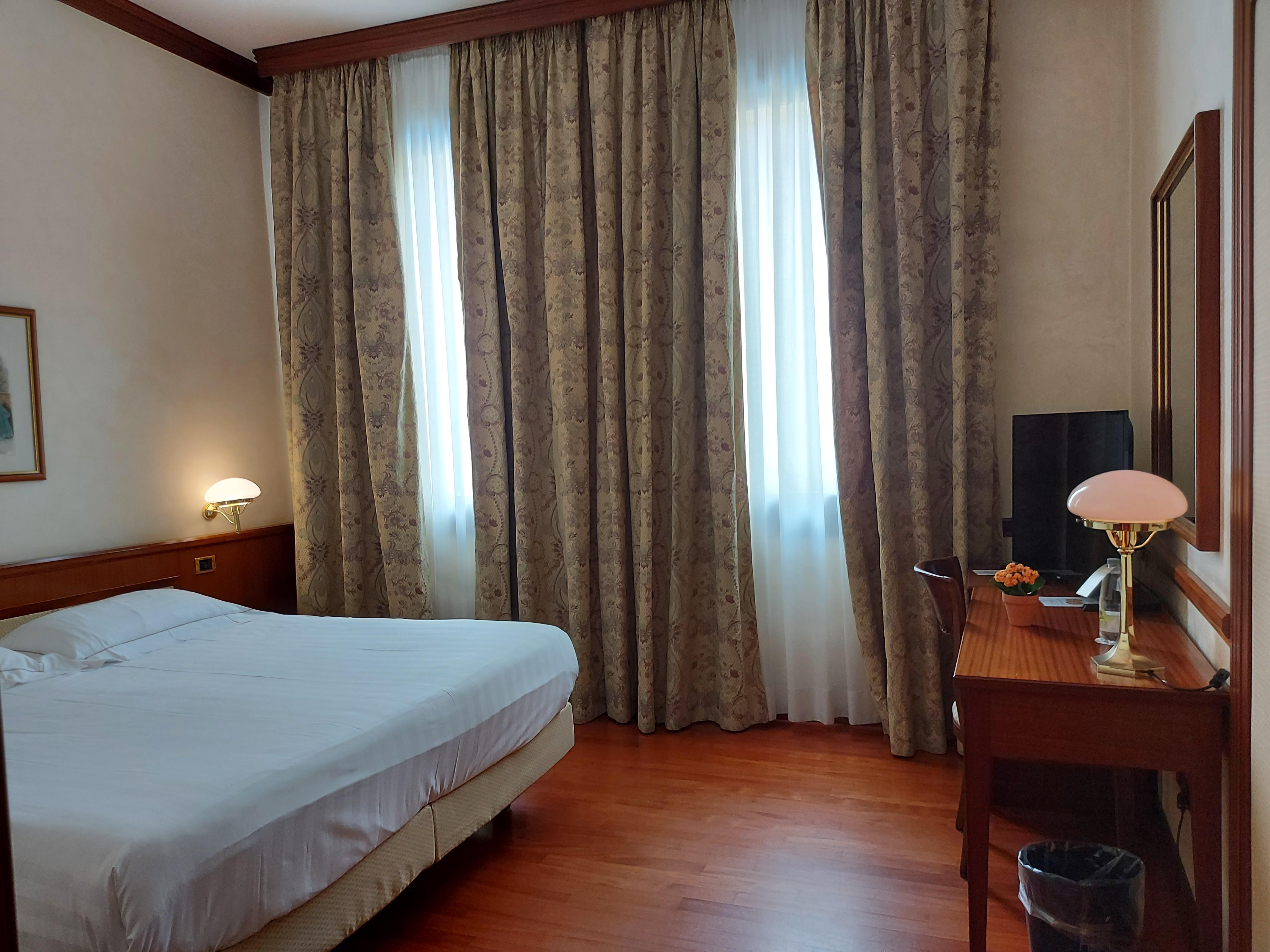 קורג'ו Phi Hotel Dei Medaglioni מראה חיצוני תמונה