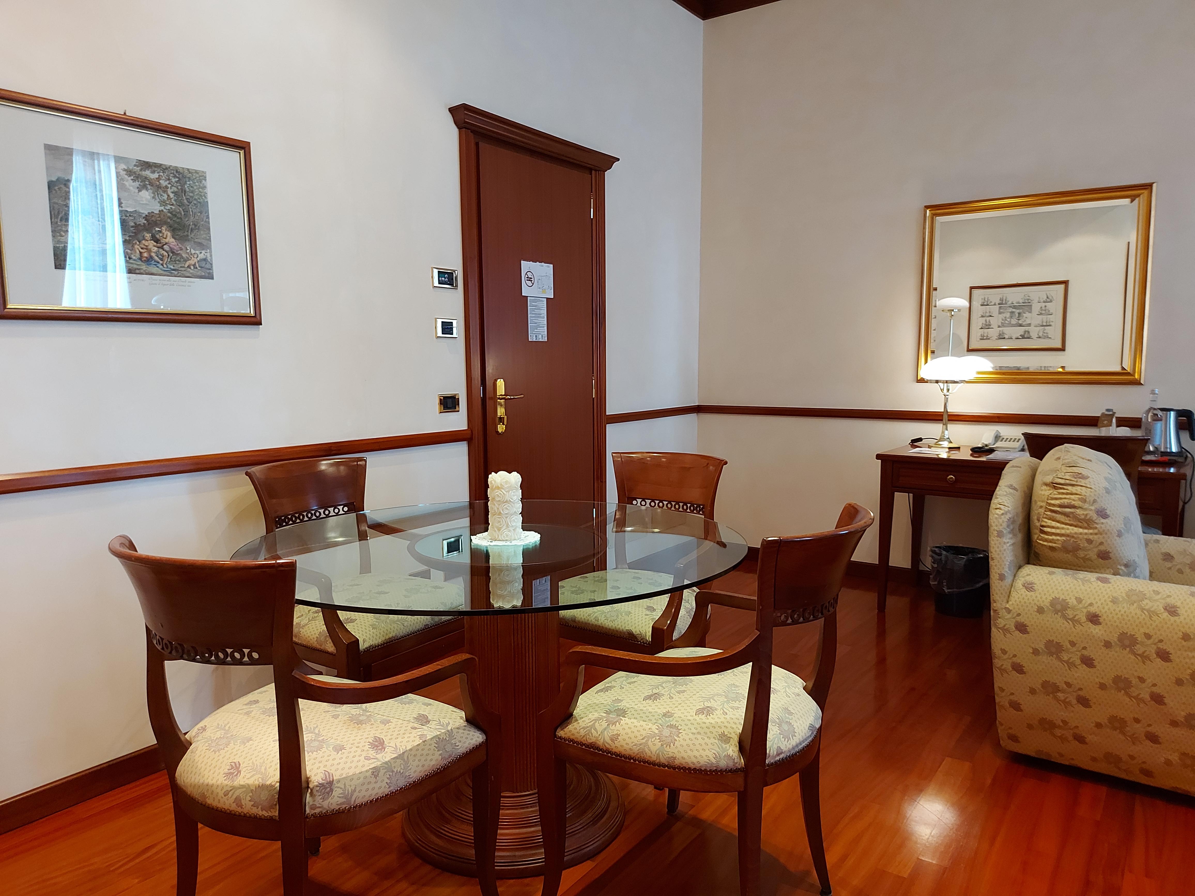 קורג'ו Phi Hotel Dei Medaglioni מראה חיצוני תמונה