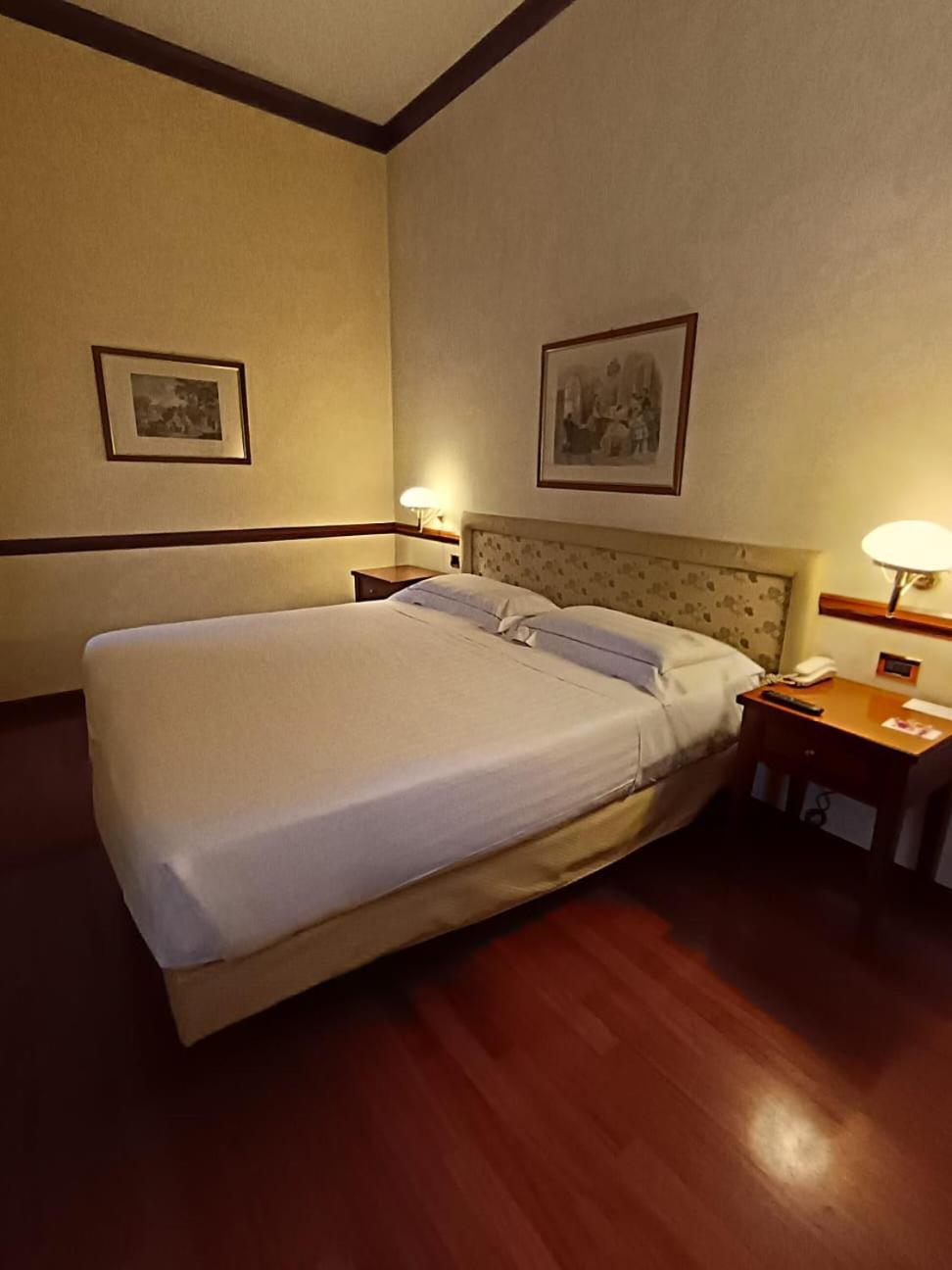 קורג'ו Phi Hotel Dei Medaglioni מראה חיצוני תמונה